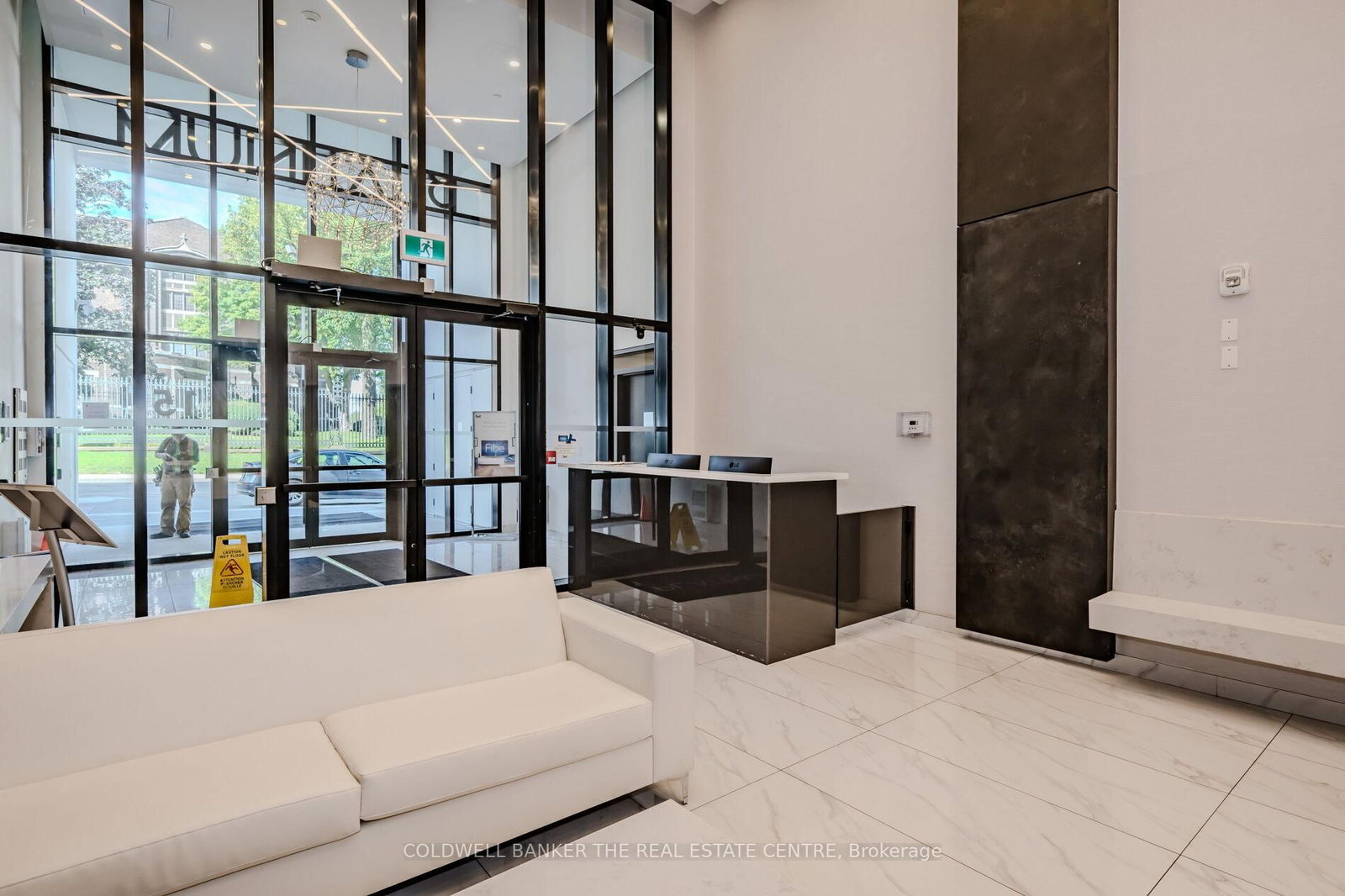 15 Queen Street S, Unit 1211 - Photo 5