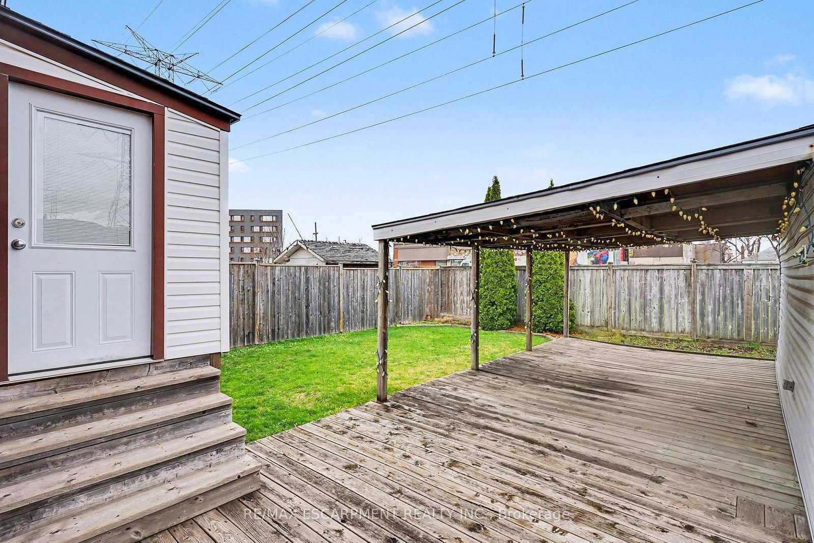 Detached House for sale at 53 Bell Avenue, Hamilton, Ontario, L8K 3E2 - Bartonville - MLS: X13006504