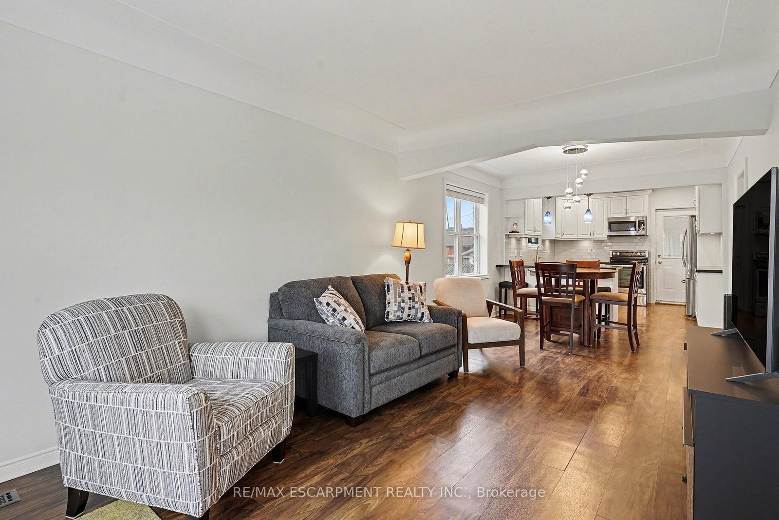 Detached House for sale at 53 Bell Avenue, Hamilton, Ontario, L8K 3E2 - Bartonville - MLS: X13006504