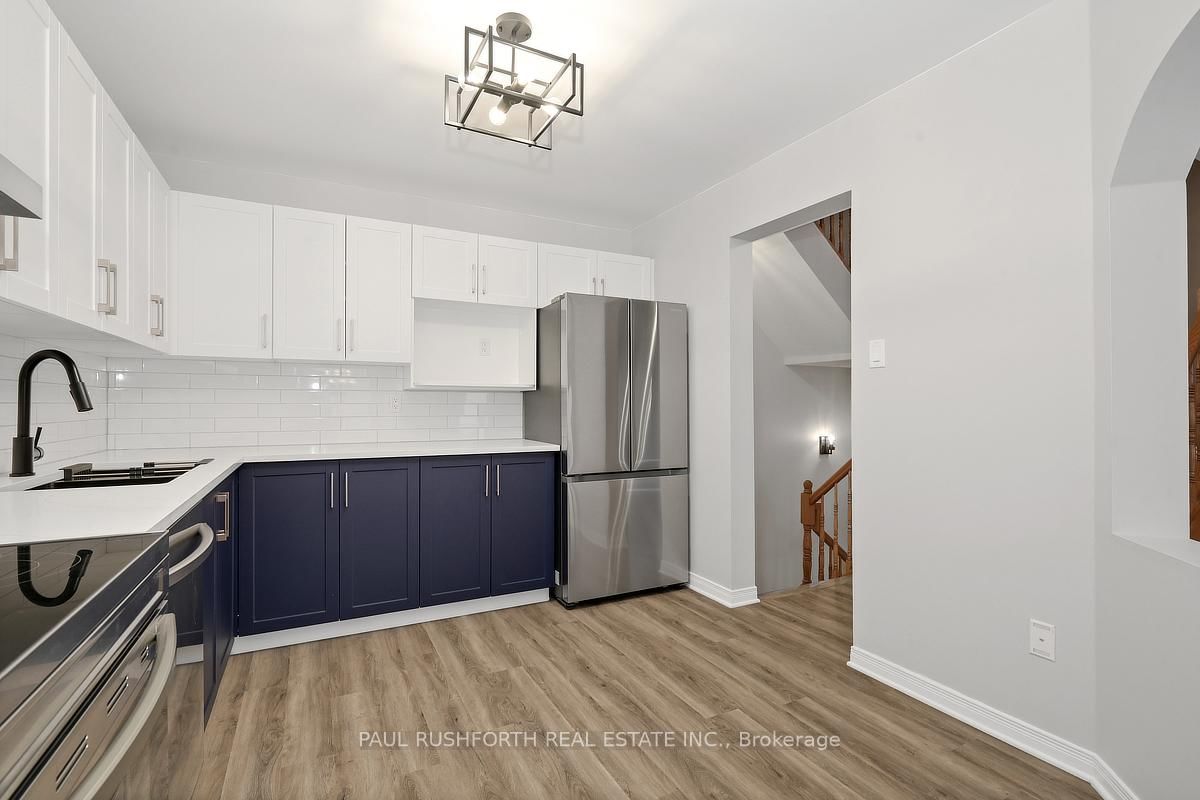 Townhouse for sale at 558 Louis Toscano Drive, Ottawa, Ontario, K4A 0A9 - Avalon East - MLS: X13006510