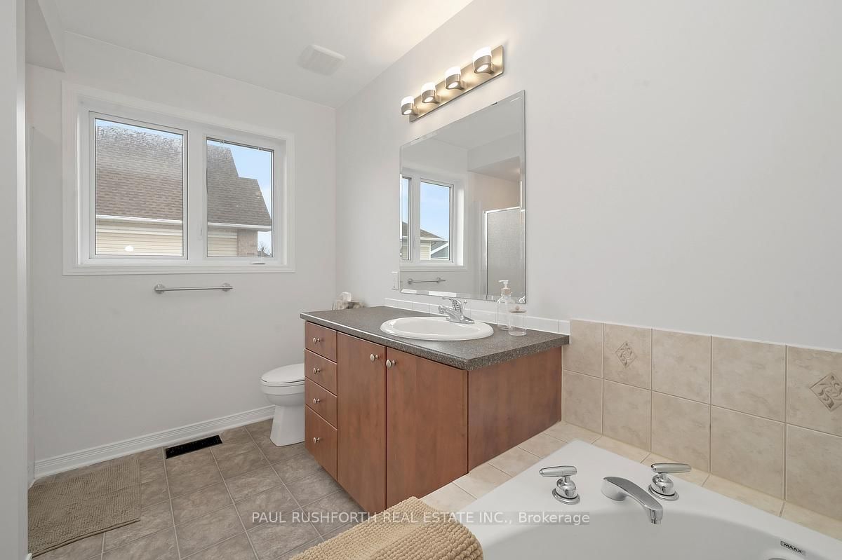 Townhouse for sale at 558 Louis Toscano Drive, Ottawa, Ontario, K4A 0A9 - Avalon East - MLS: X13006510