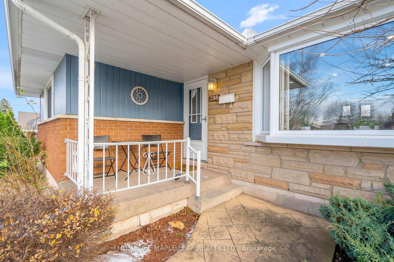 Listing Image 3