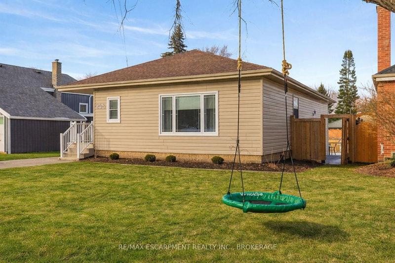 home for sale on 258 Sanatorium Road