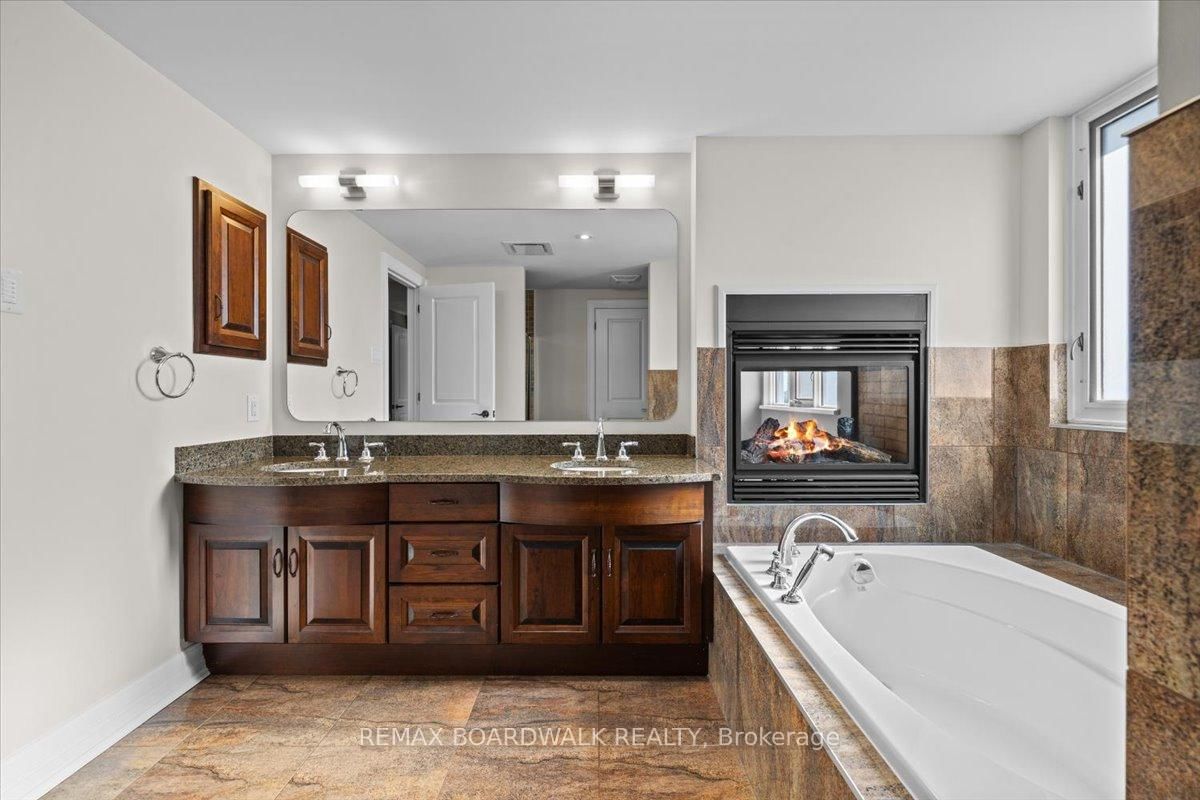 320 Mcleod Street, Unit #PH804 - Photo 31