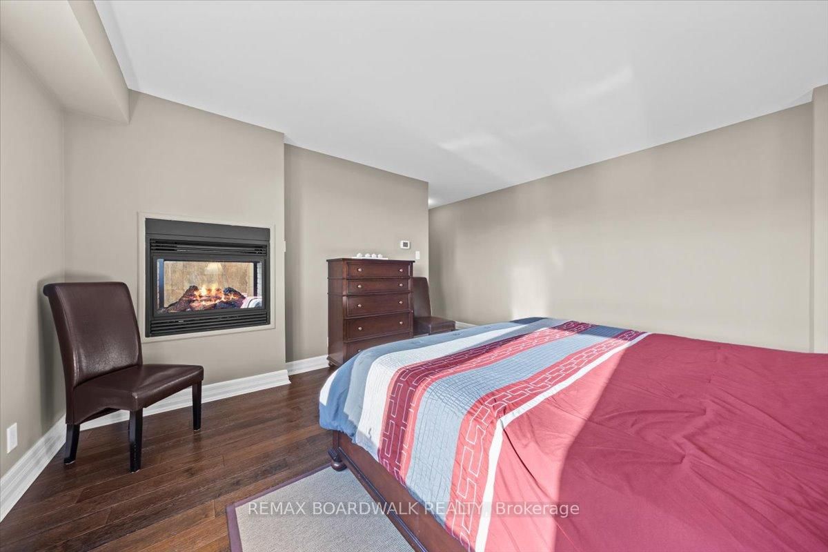 320 Mcleod Street, Unit #PH804 - Photo 33