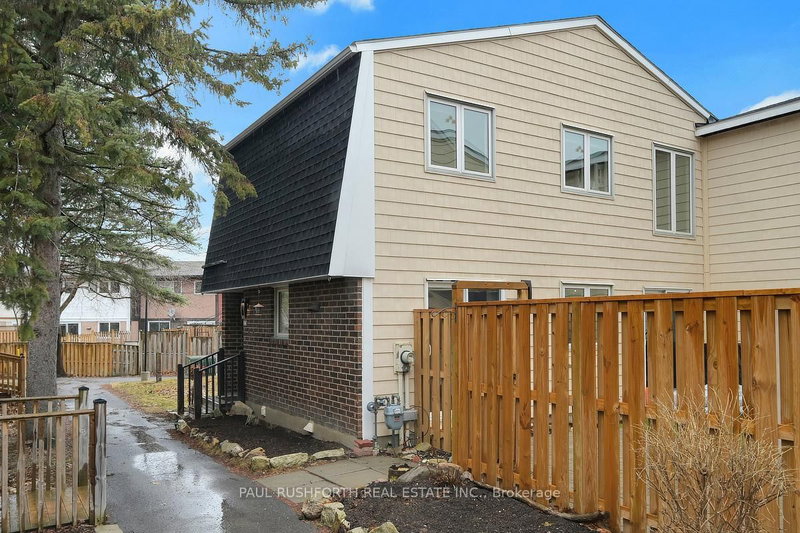 244 Salter Cres, Kanata, K2K 1Z2 | Image 2