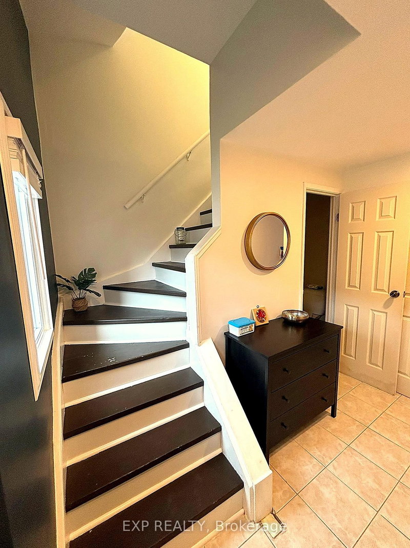 21 - 1255 Upper Gage Ave, Hamilton, L8W 3C7 | Image 2