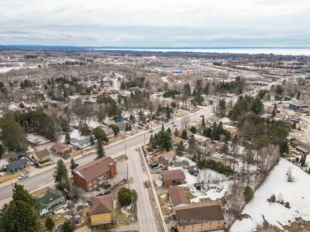 5 - 2418 Trout Lake Road