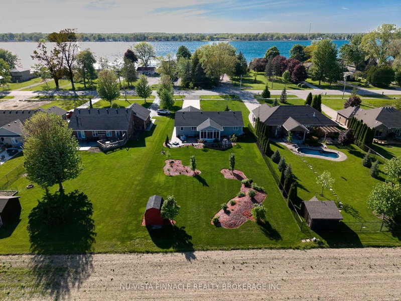 3864 St Clair Parkway