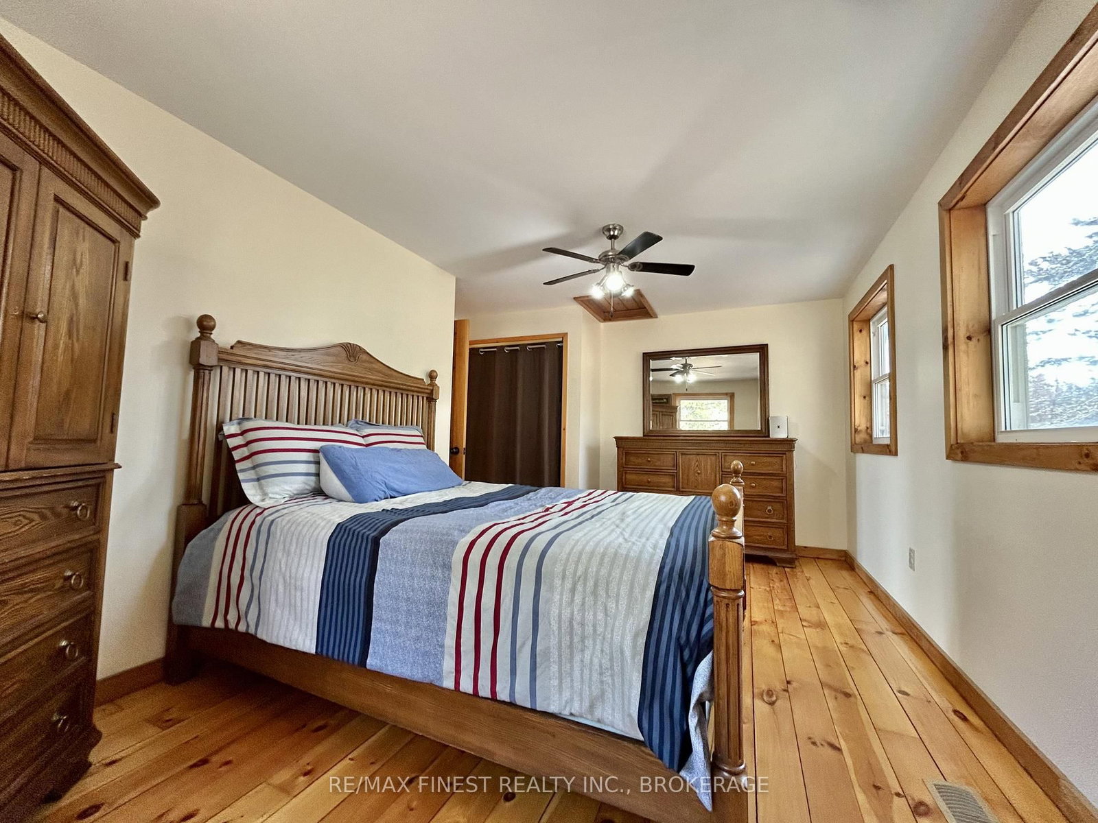 7679 Perth Road • Perth Road, ON photo 39