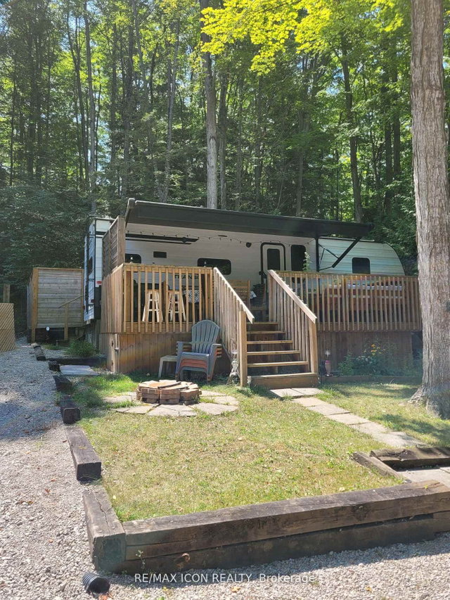 276 - 76735 Wildwood Line