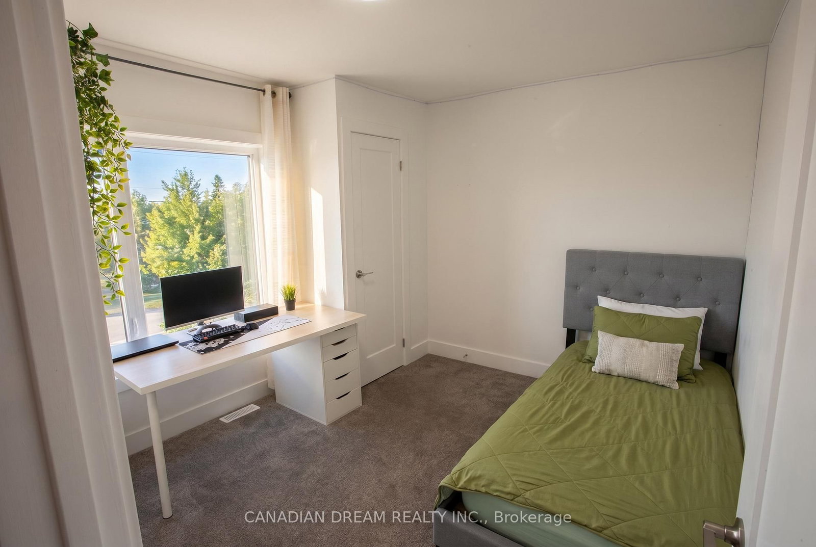 4226 Lismer Lane - Photo 22