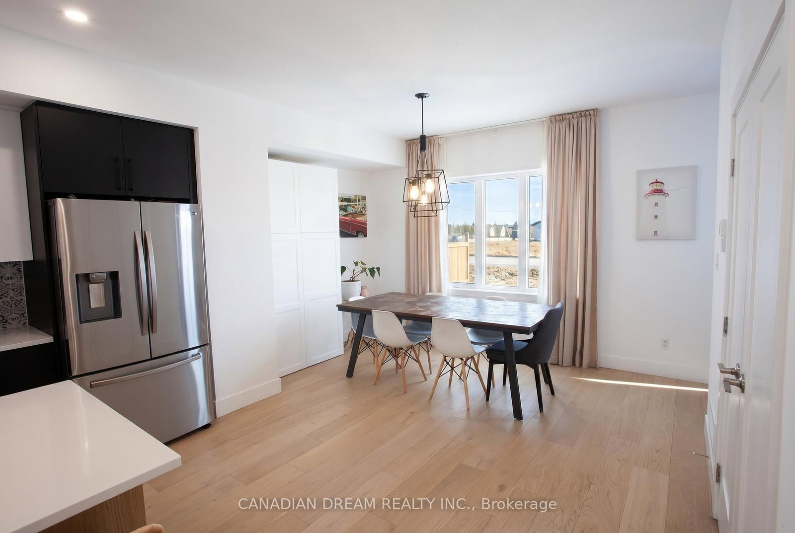 4226 Lismer Lane - Photo 9