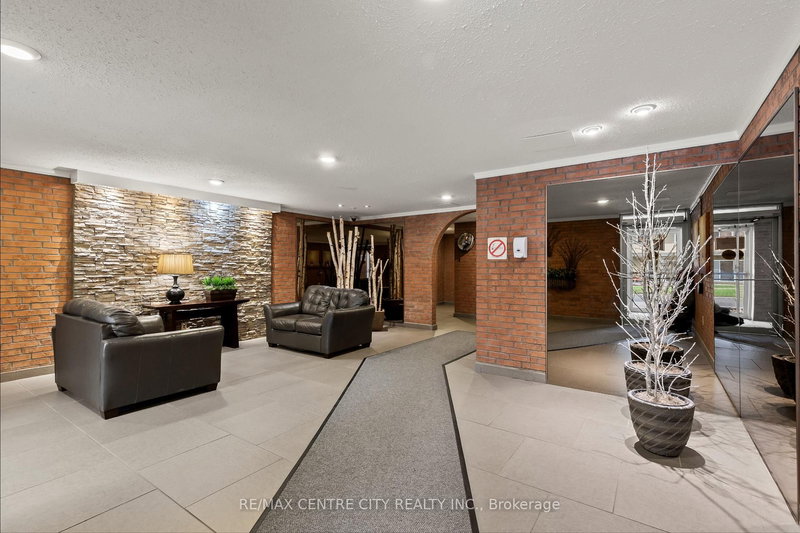 407 - 1100 Jalna Blvd, London South, N6E 2M2 | Image 3