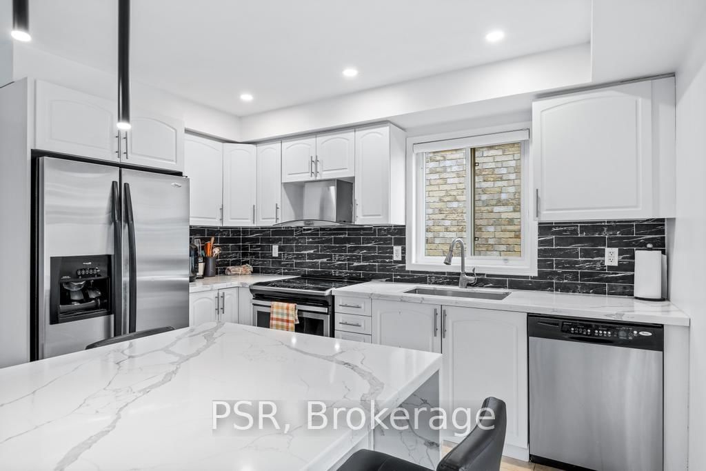 Detached House for sale at 150 Voyager Pass, Hamilton, Ontario, L0R 1C0 - Binbrook - MLS: X13007078