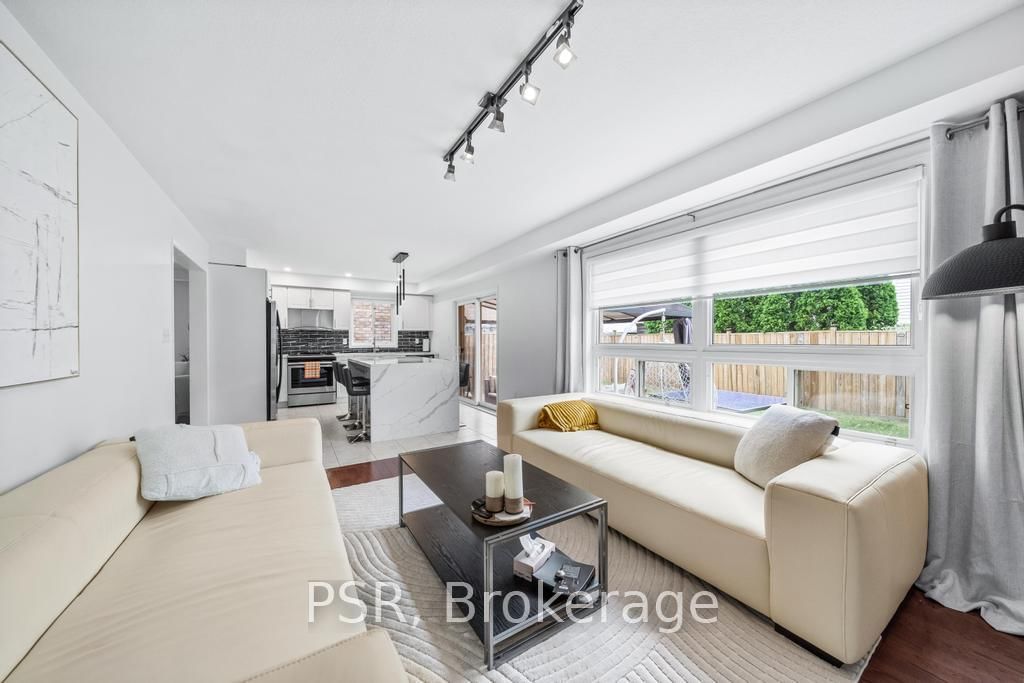 Detached House for sale at 150 Voyager Pass, Hamilton, Ontario, L0R 1C0 - Binbrook - MLS: X13007078