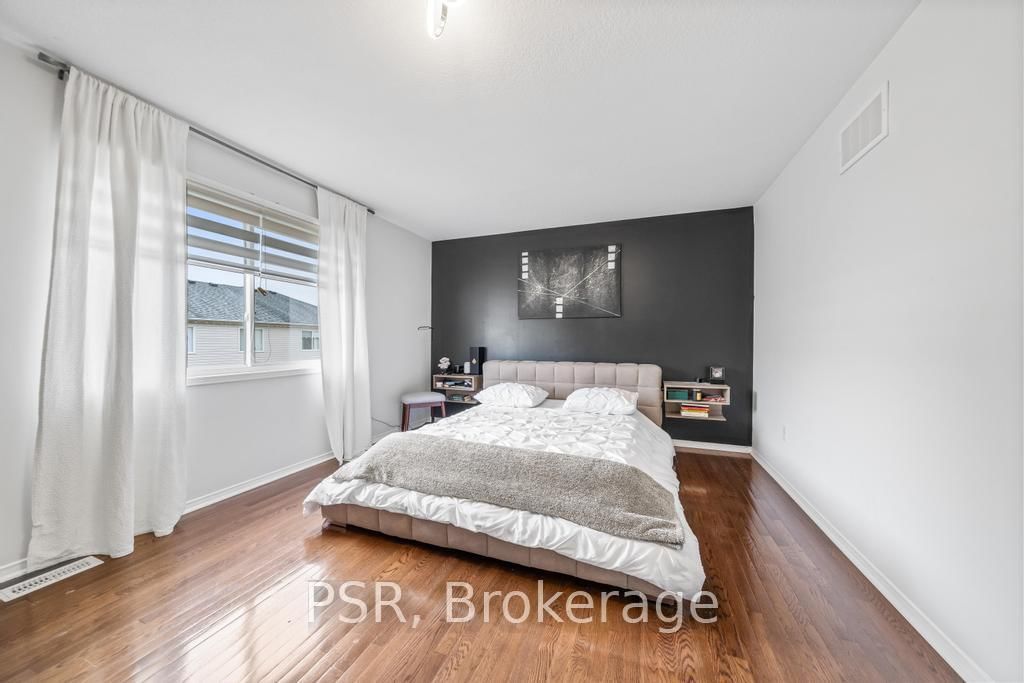 Detached House for sale at 150 Voyager Pass, Hamilton, Ontario, L0R 1C0 - Binbrook - MLS: X13007078