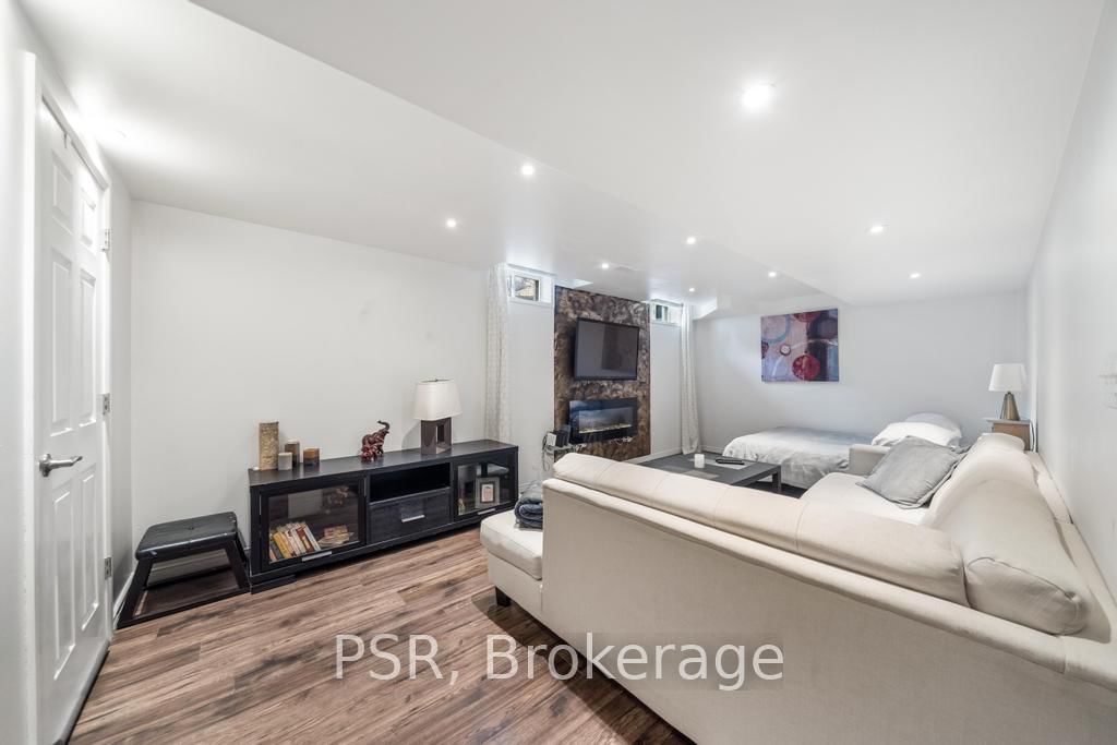 Detached House for sale at 150 Voyager Pass, Hamilton, Ontario, L0R 1C0 - Binbrook - MLS: X13007078