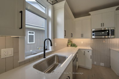15 Lois Court • Lambton Shores, ON photo 9