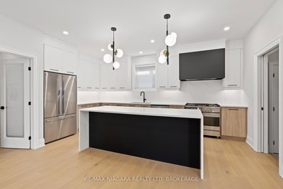 16 ACCURSI Cres | Pelham | Image