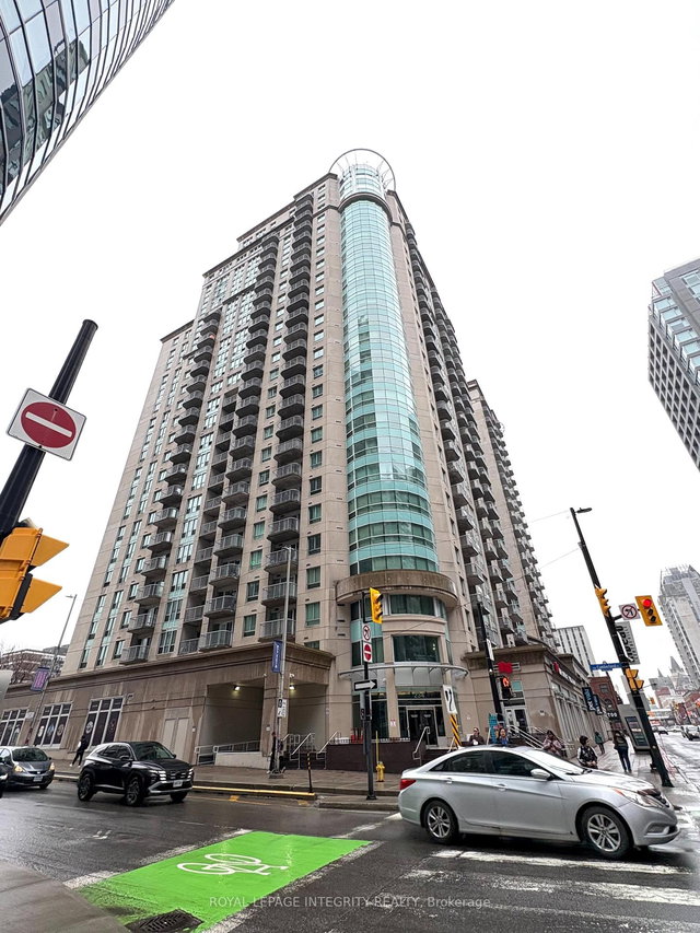 1808 - 234 Rideau Street