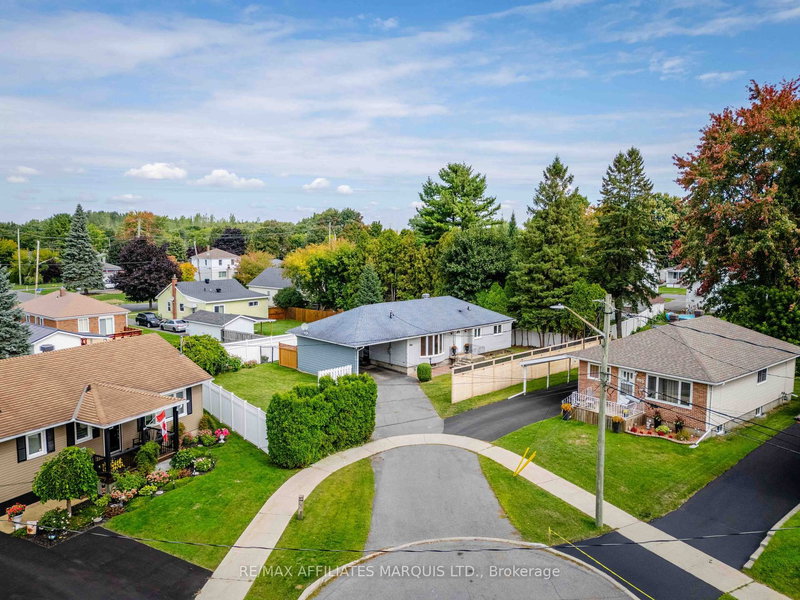 900 Osborne Ave, Cornwall, K6J 1K6 | Image 3