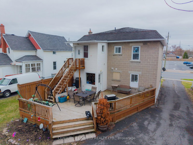 25 Seventh St W, Cornwall, K6J 2X8 | Image 2