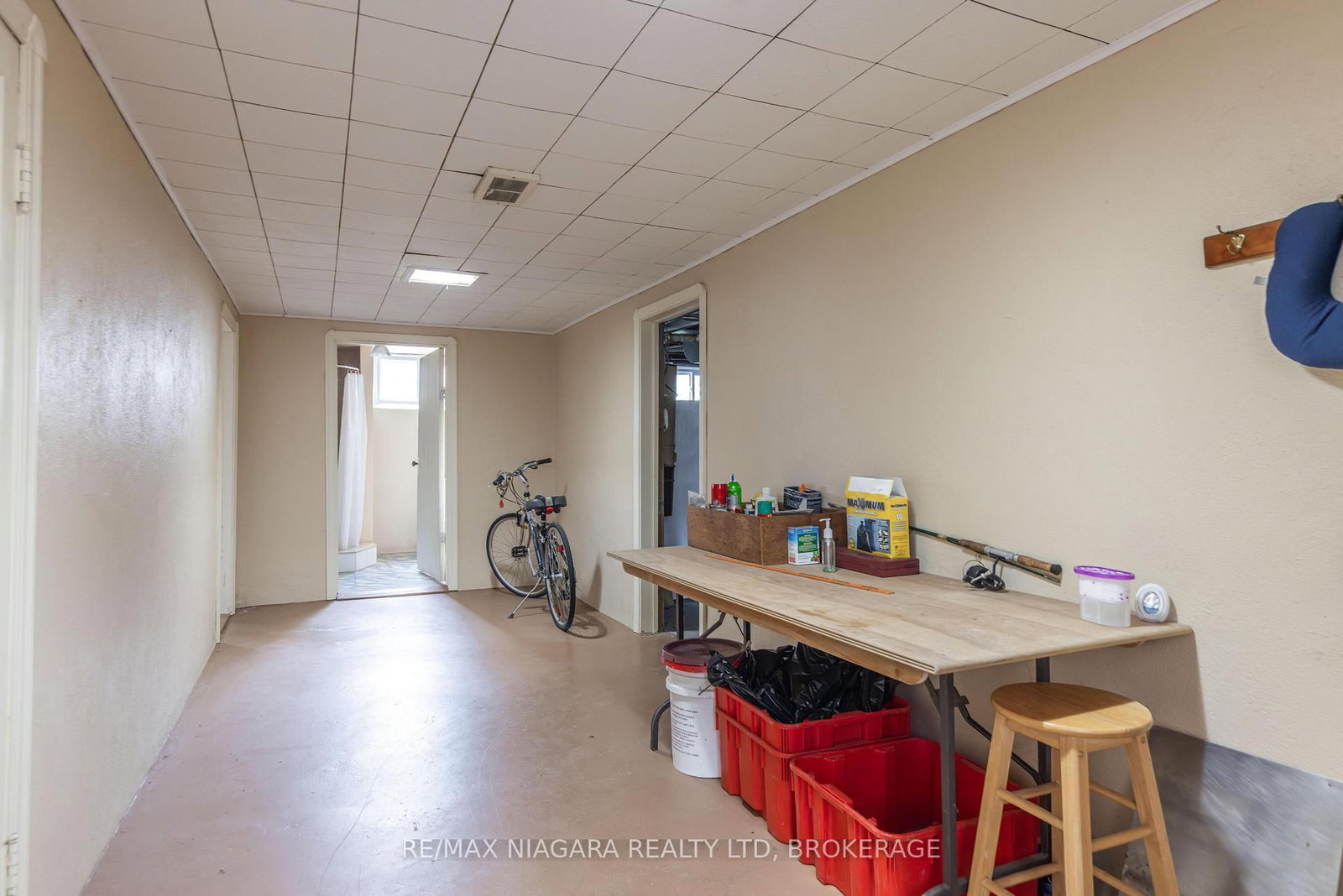 Detached House for sale at 129 Idylewylde Street, Fort Erie, Ontario, L2A 2L2 - Central - MLS: X13007276