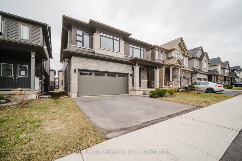 19 Mclaren Ave, Brantford, N3T 0T4 | Image 3