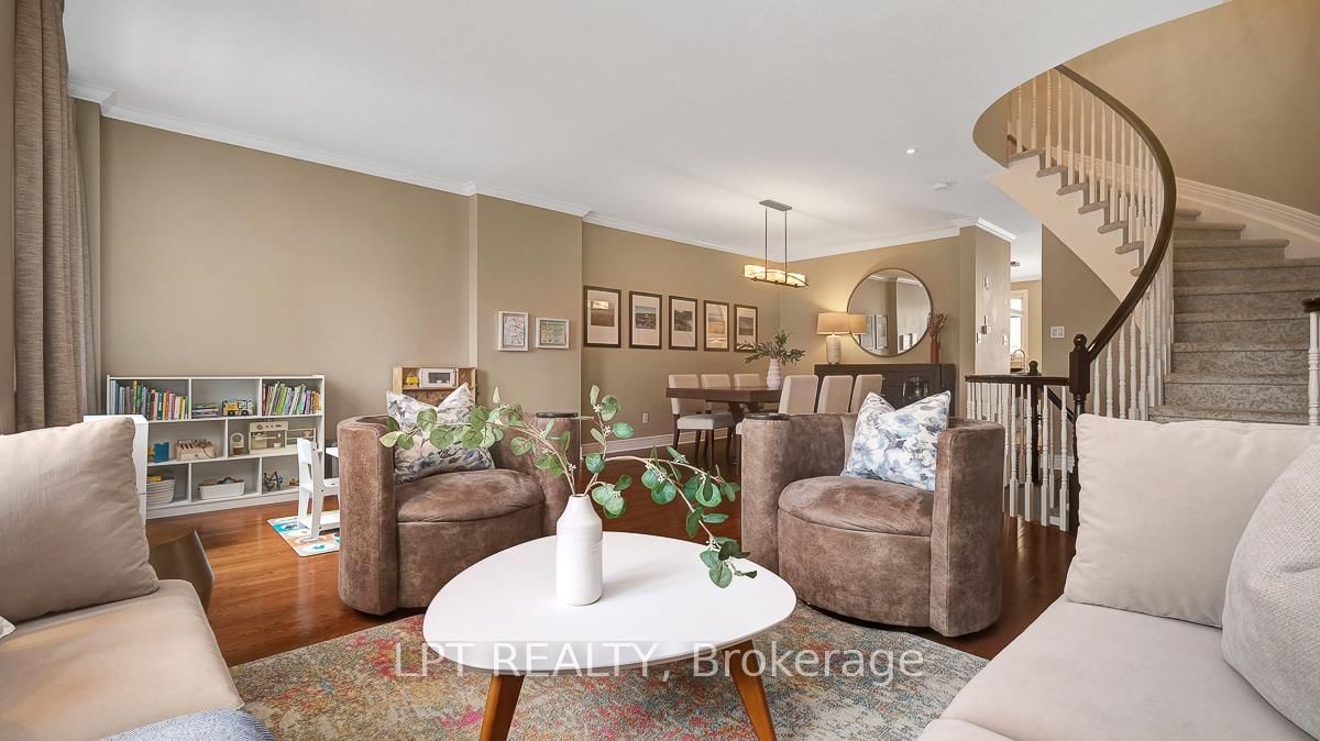 176 Lanark Avenue - Photo 14