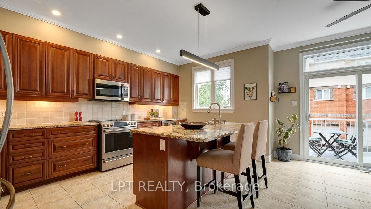 176 Lanark Avenue - Photo 19