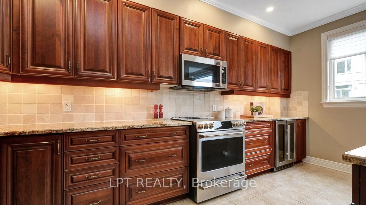 176 Lanark Avenue - Photo 21