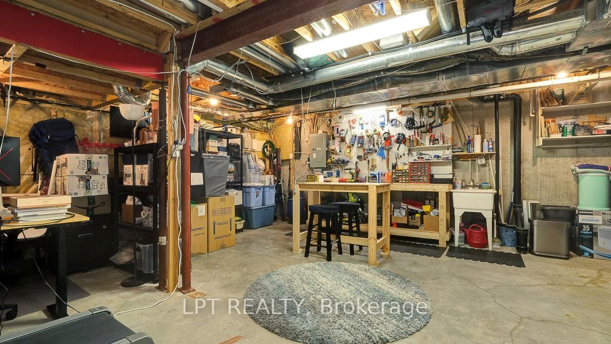 176 Lanark Avenue - Photo 48