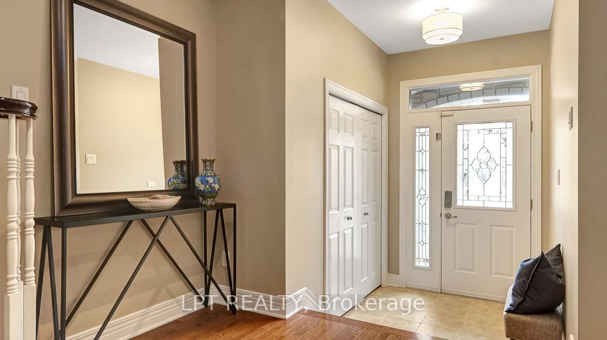 176 Lanark Avenue - Photo 6