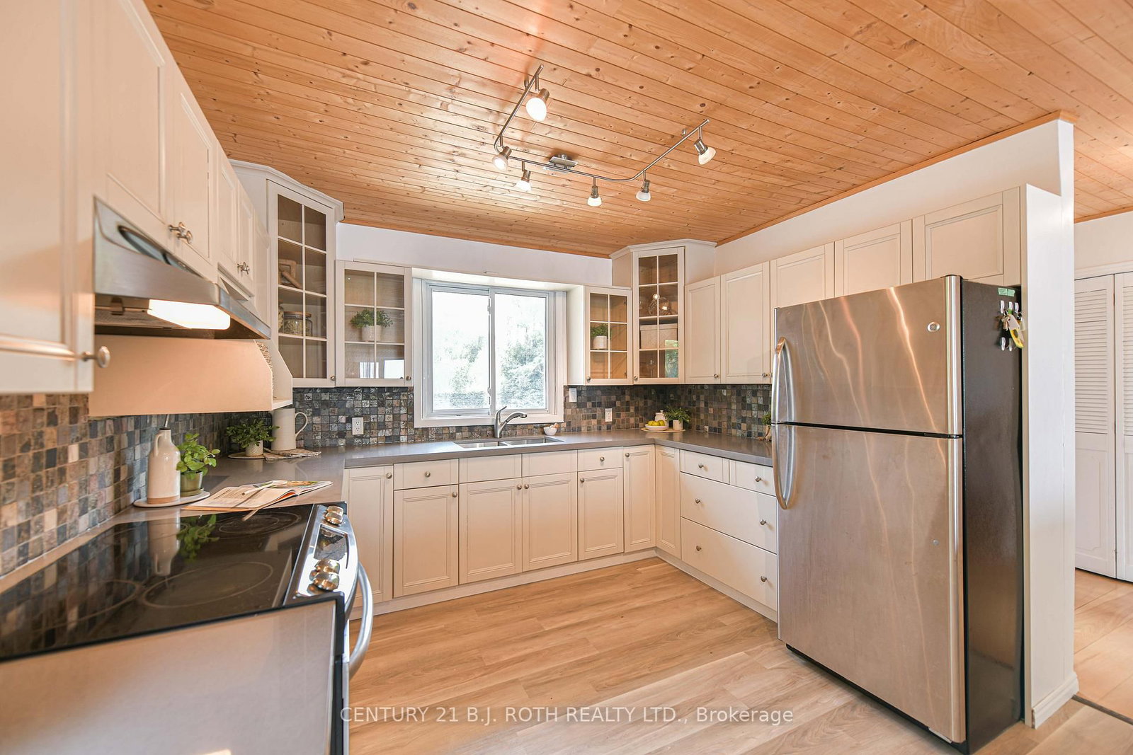 71 Campbell Beach Road • Kawartha Lakes, ON photo 16
