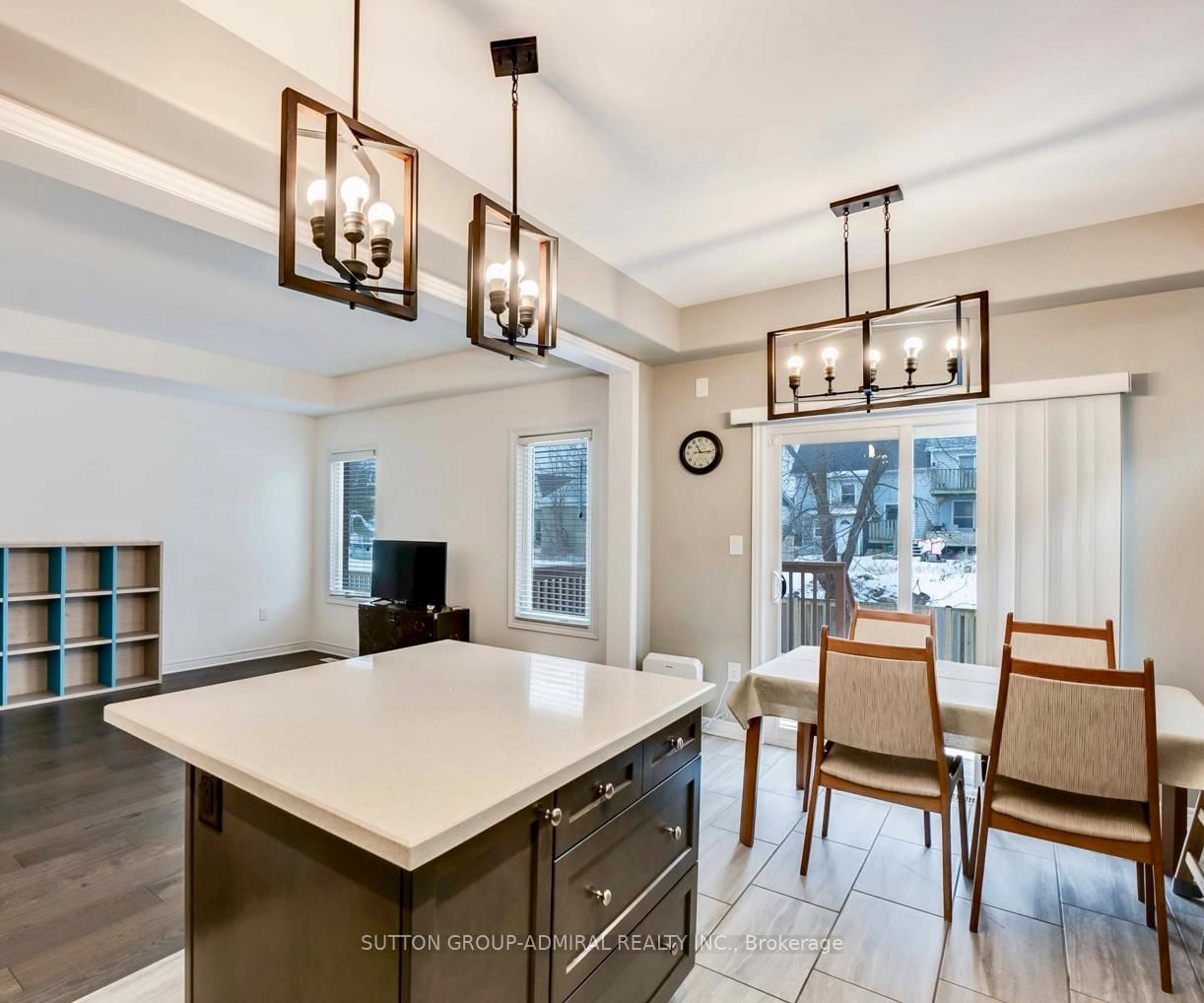 Detached House for sale at 10 Bergenstein Crescent, Pelham, Ontario, L0S 1E6 - Fonthill - MLS: X13007516