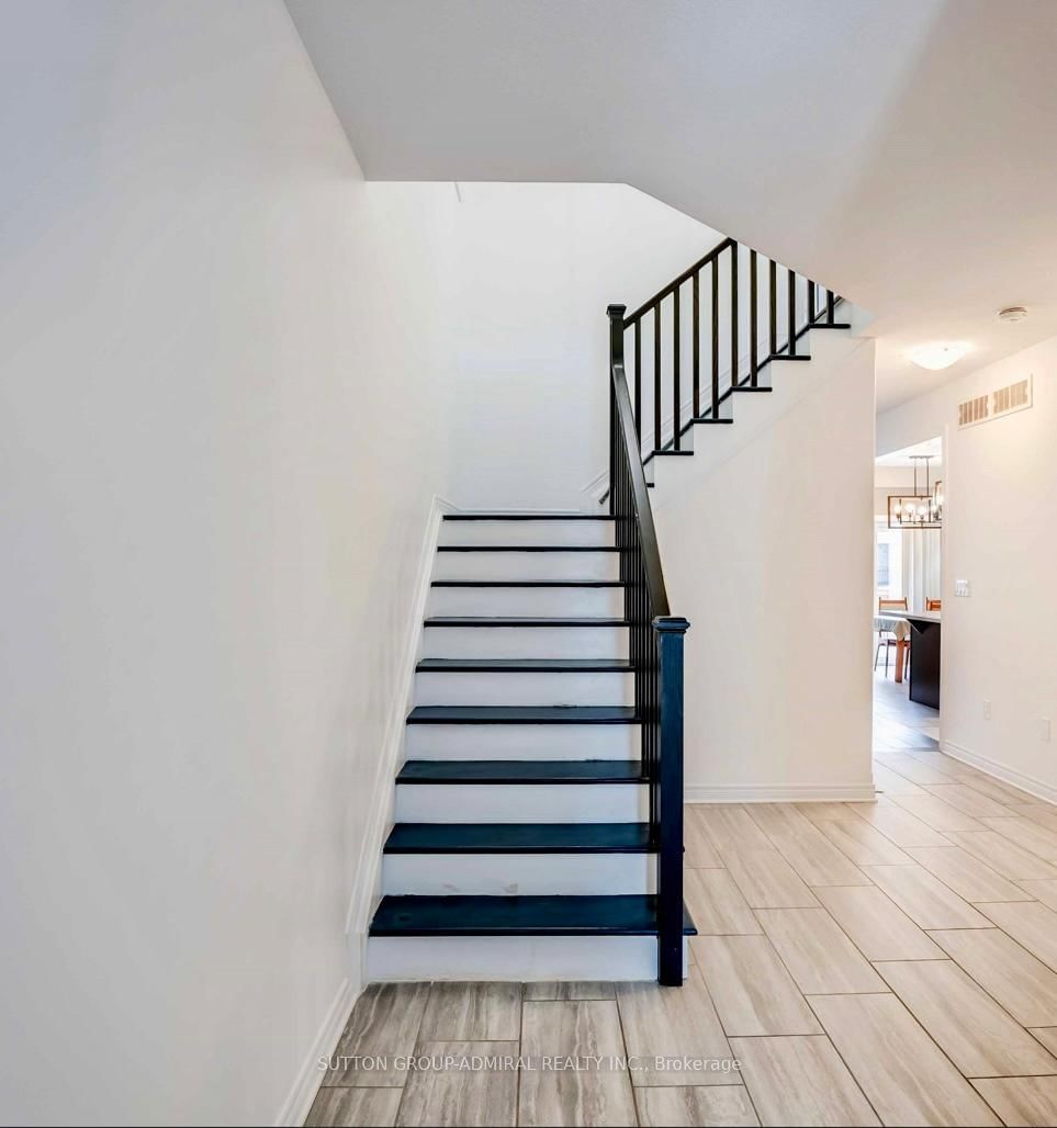 Detached House for sale at 10 Bergenstein Crescent, Pelham, Ontario, L0S 1E6 - Fonthill - MLS: X13007516