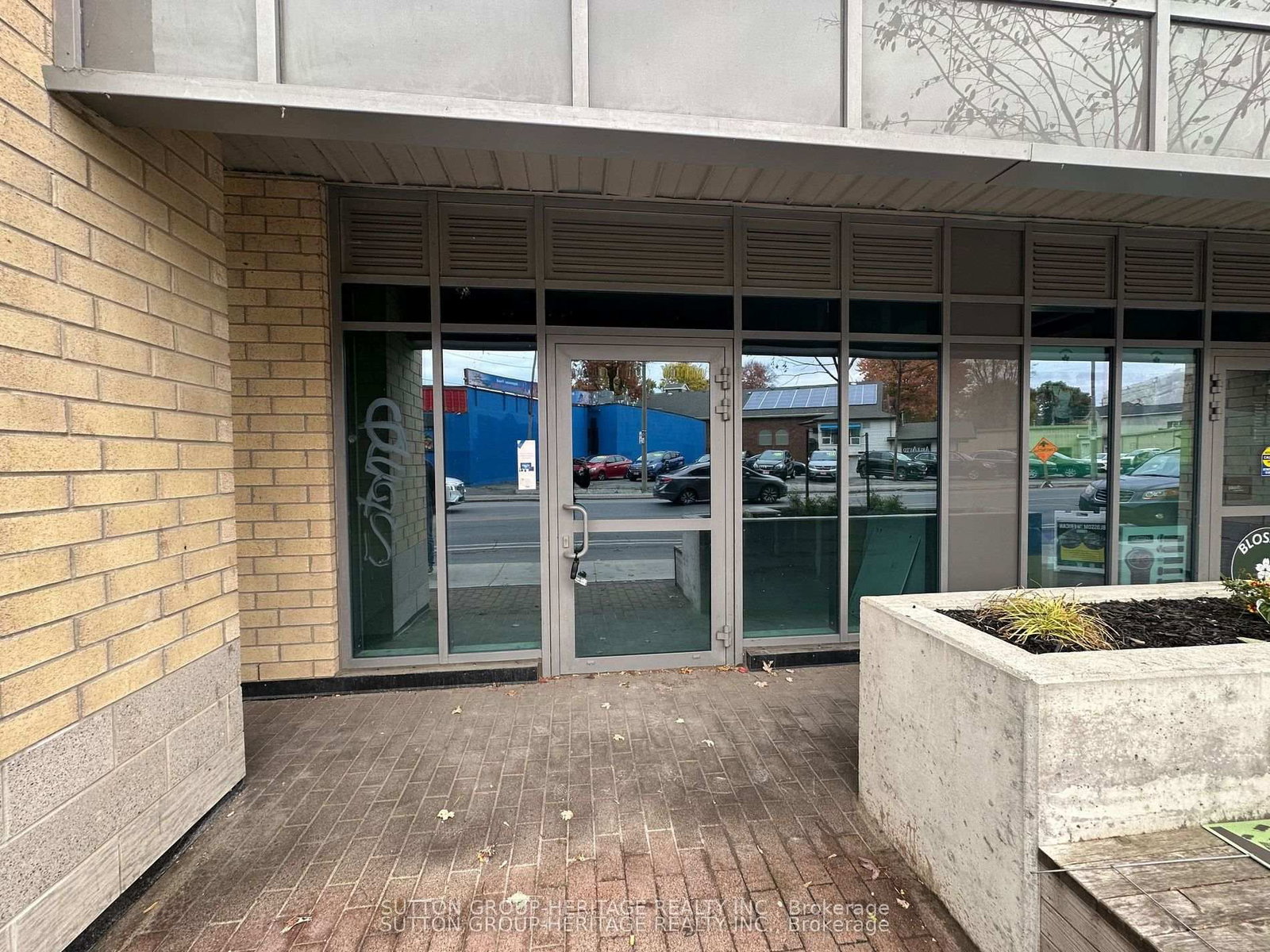 652 Princess Street, Unit 114 - Photo 9