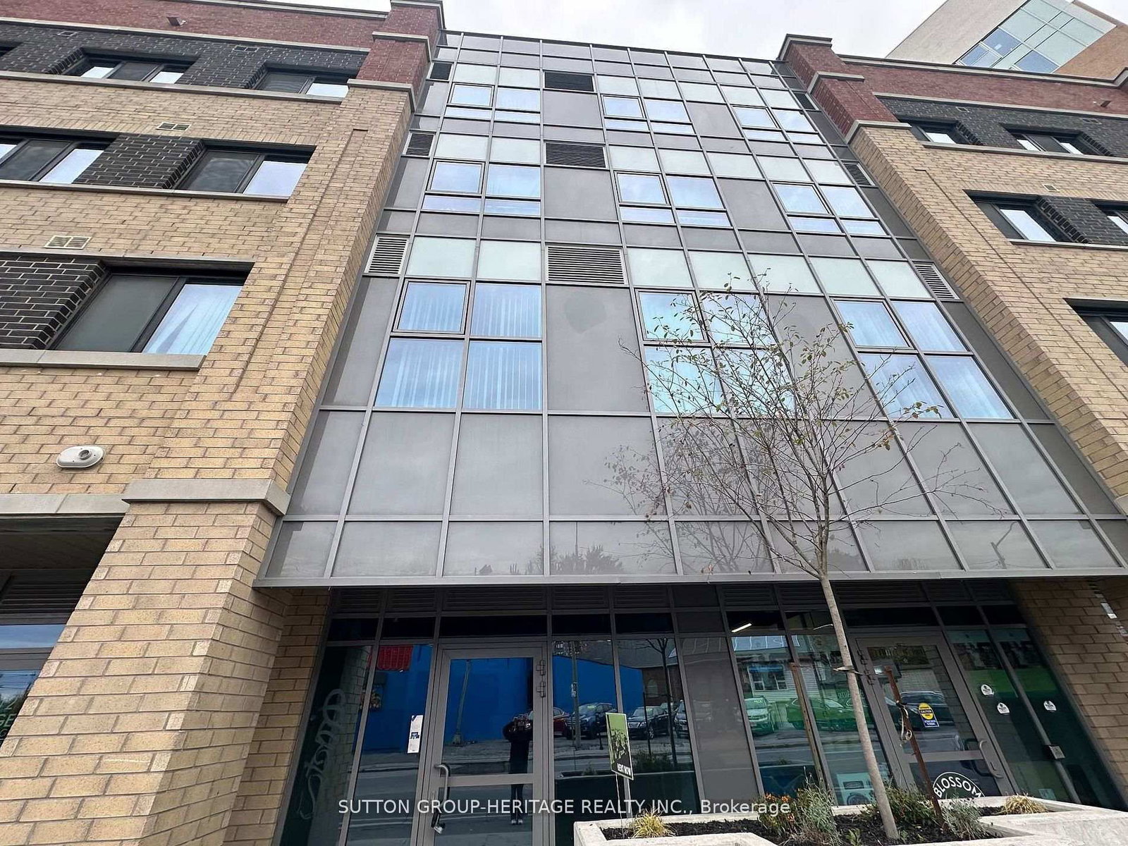 652 Princess Street, Unit 114 - Photo 10