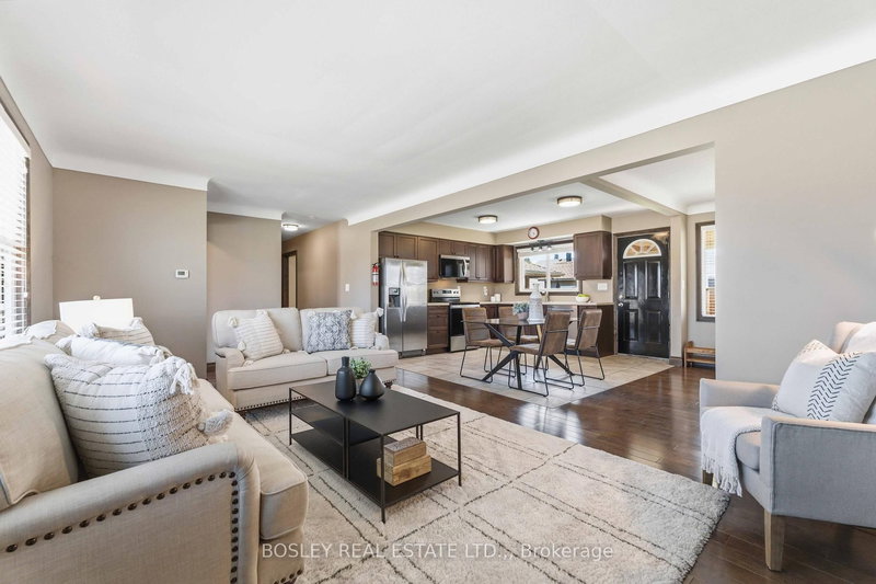 5009 Amelia Cres, Niagara Falls, L2E 5C4 | Image 2