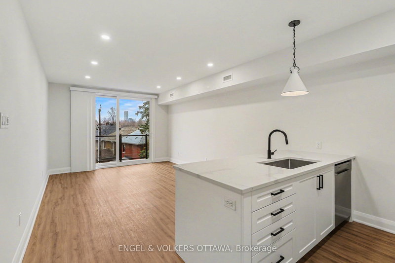 7 - 35 Monk St, Ottawa, K1S 3Y7 | Image 2