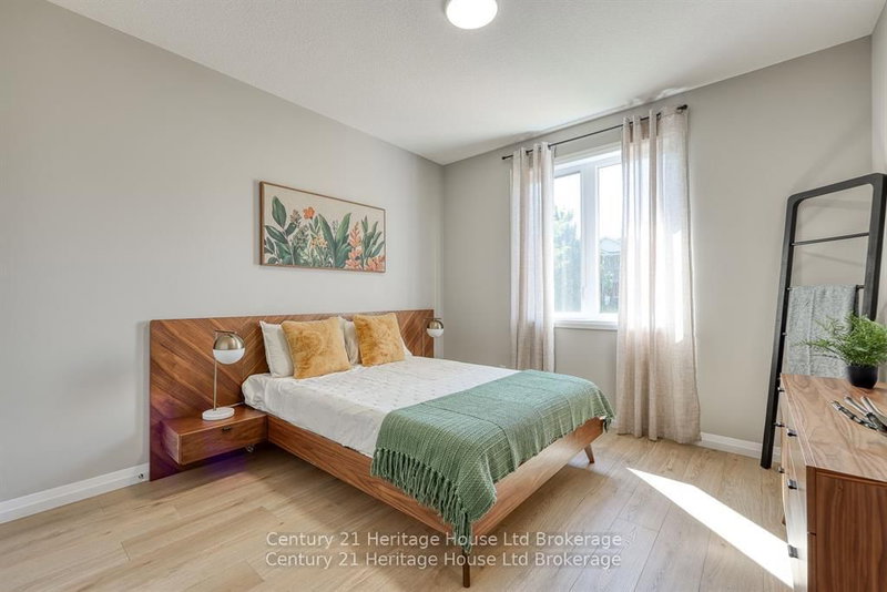 12 - 19 Anderson St, Woodstock, N4S 9A3 | Image 2