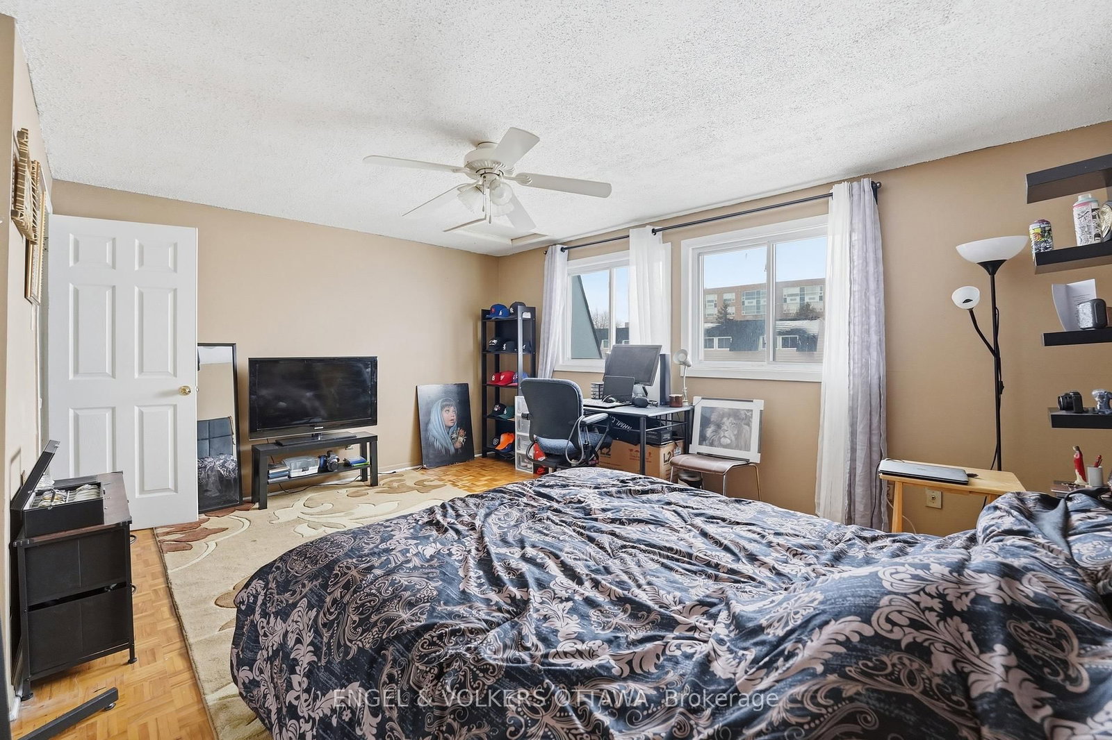 34 Alison Korn Private - Photo 24