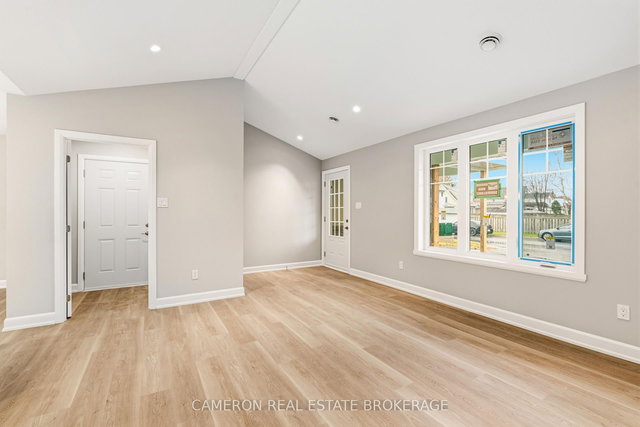 10 Whittaker Crescent