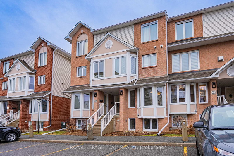 1615 Locksley Lane, Ottawa, K1J 1B6 | Image 3