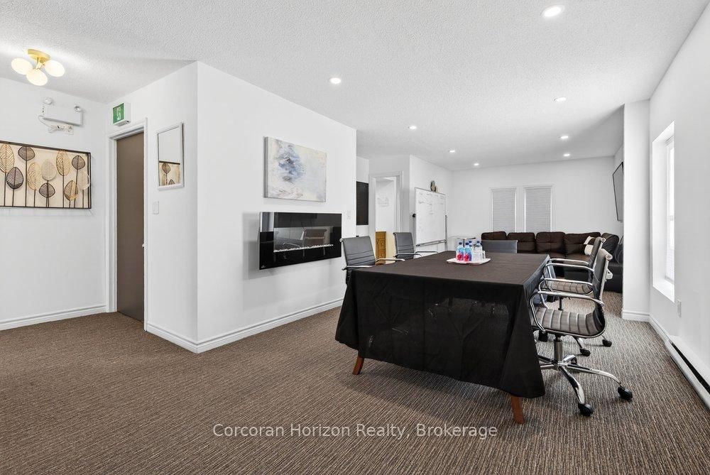 132 Young Street, Unit Main - Photo 39