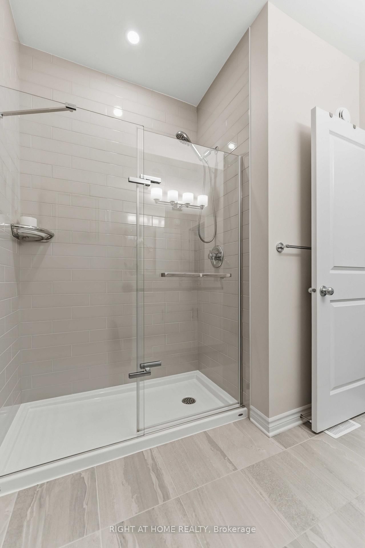 14 Kayenta Street - Photo 16