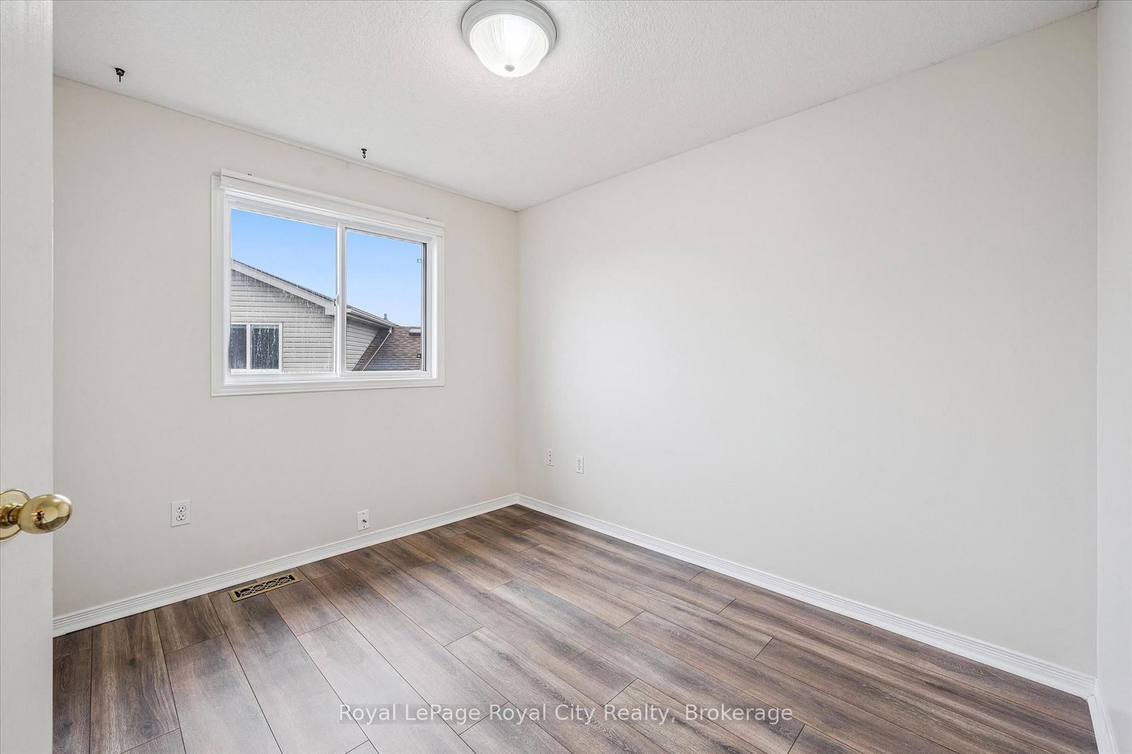 28 Bronwyn Place - Photo 18