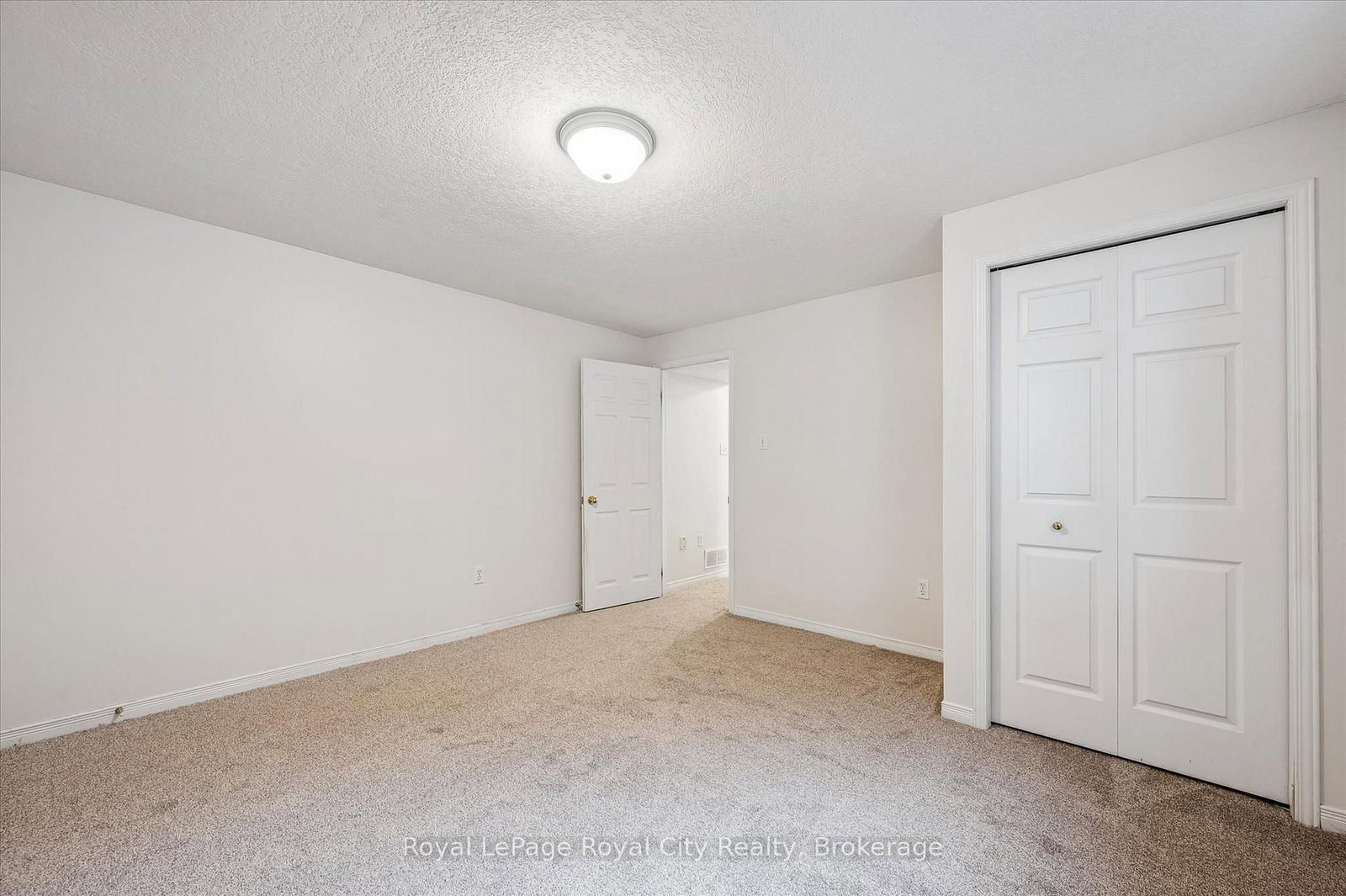 28 Bronwyn Place - Photo 34