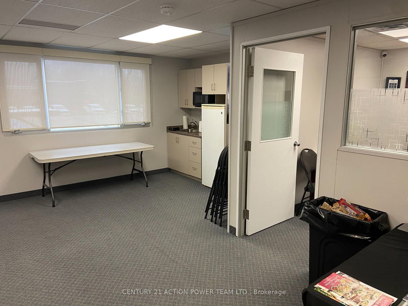 7B - 1420 Youville Dr, Orleans, K1C 7B3 | Image 2